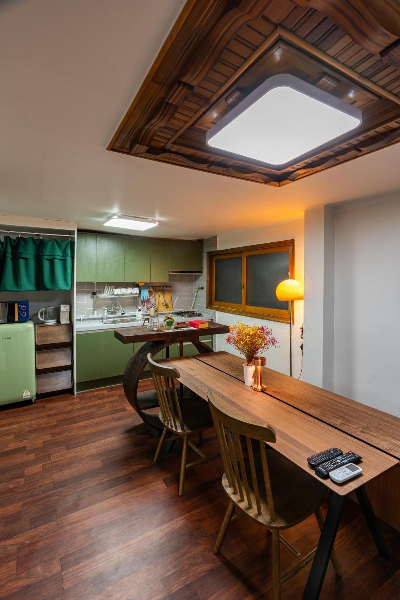 Dotplaneline House Guest house