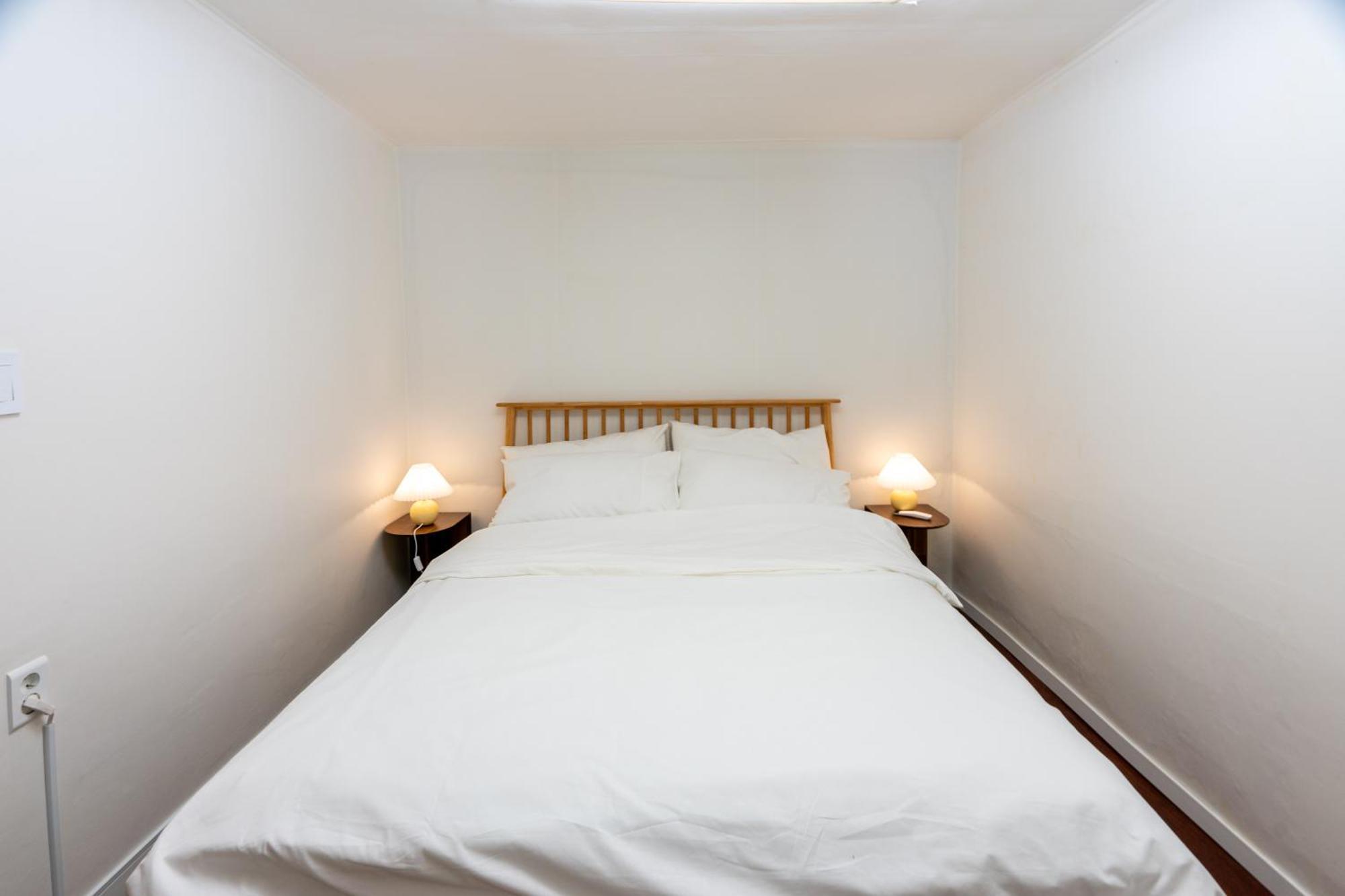 Guest house Dotplaneline House *