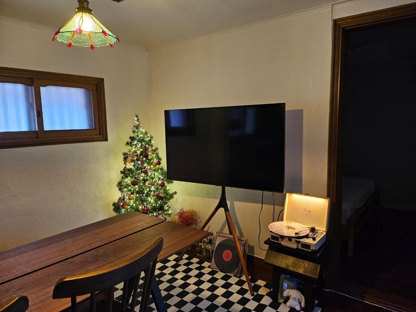 Guest house Dotplaneline House *